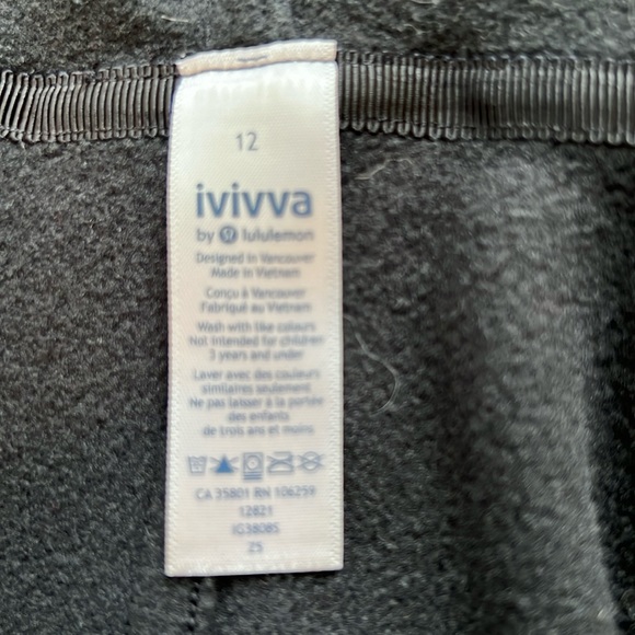 Ivviva by Lululemon black jacket/wrap, girls size 12 - Picture 8 of 9